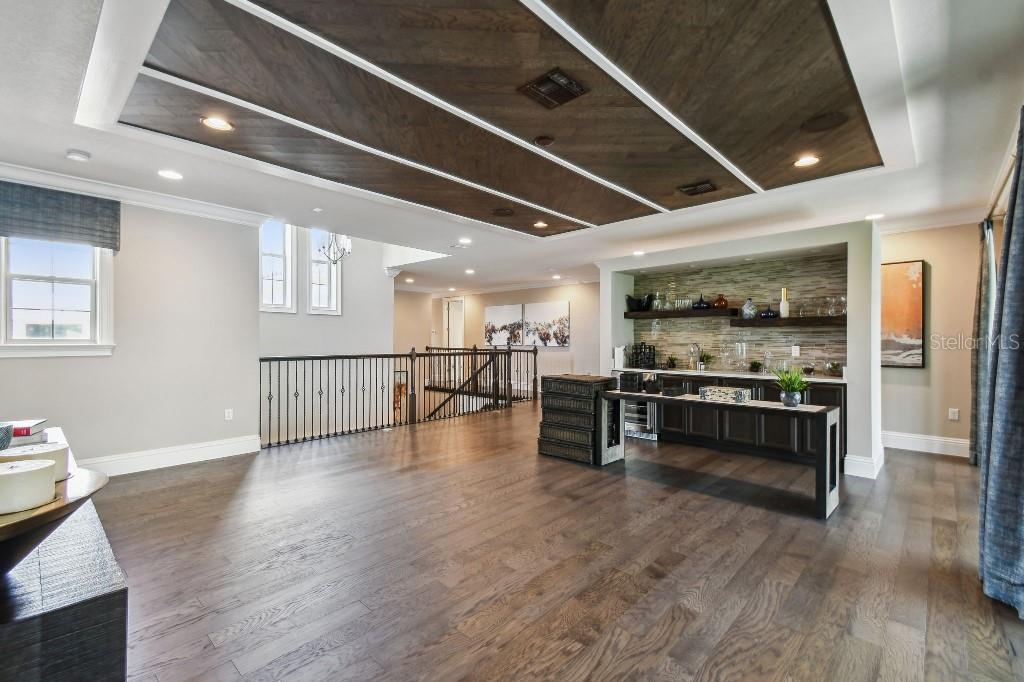 AVALON COVE - Residential