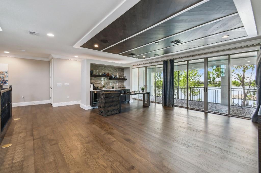 AVALON COVE - Residential