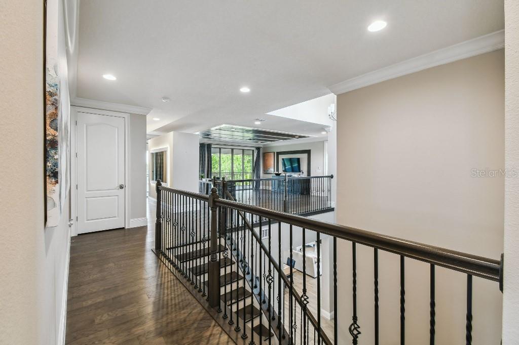 AVALON COVE - Residential