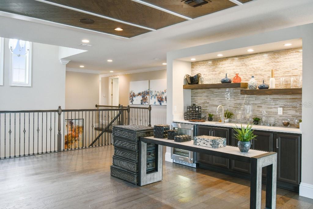 AVALON COVE - Residential
