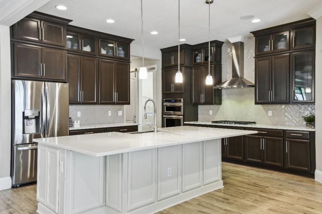 AVALON COVE - Residential