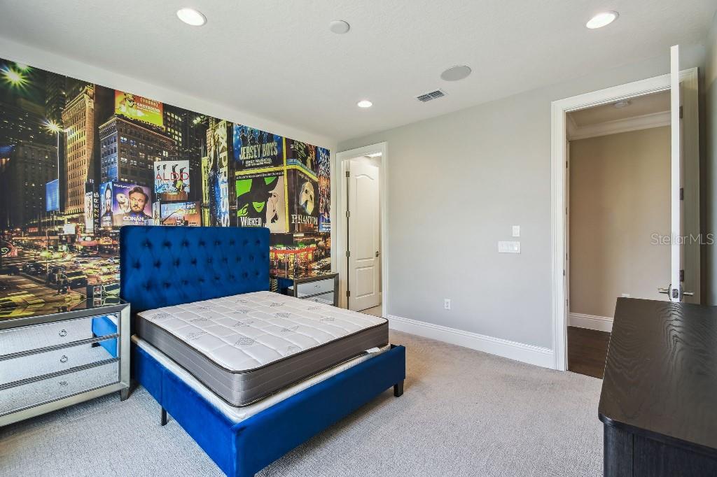 AVALON COVE - Residential
