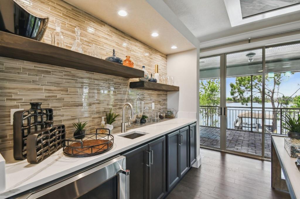 AVALON COVE - Residential