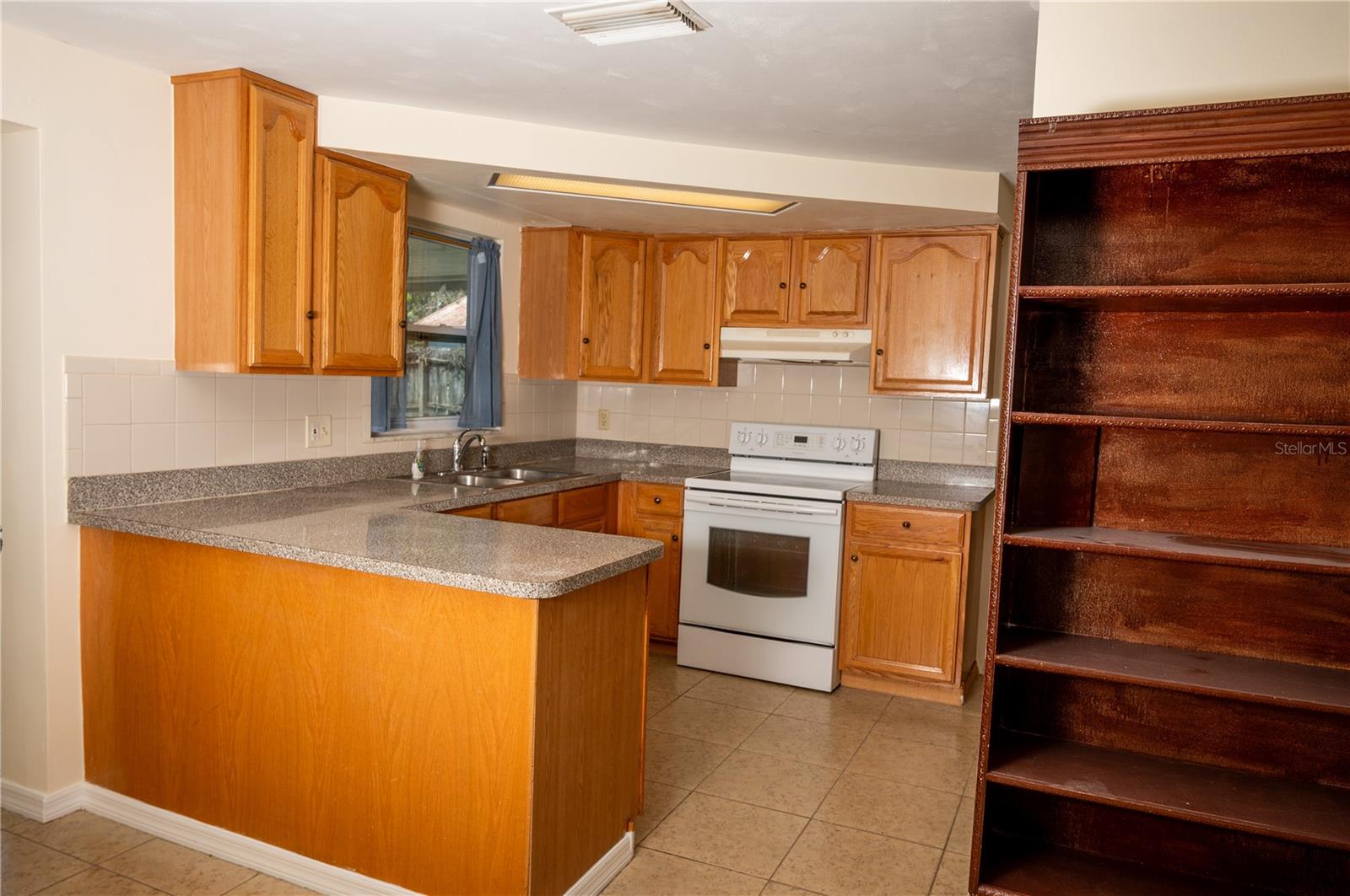 1203 BRIGHTWELL DRIVE
