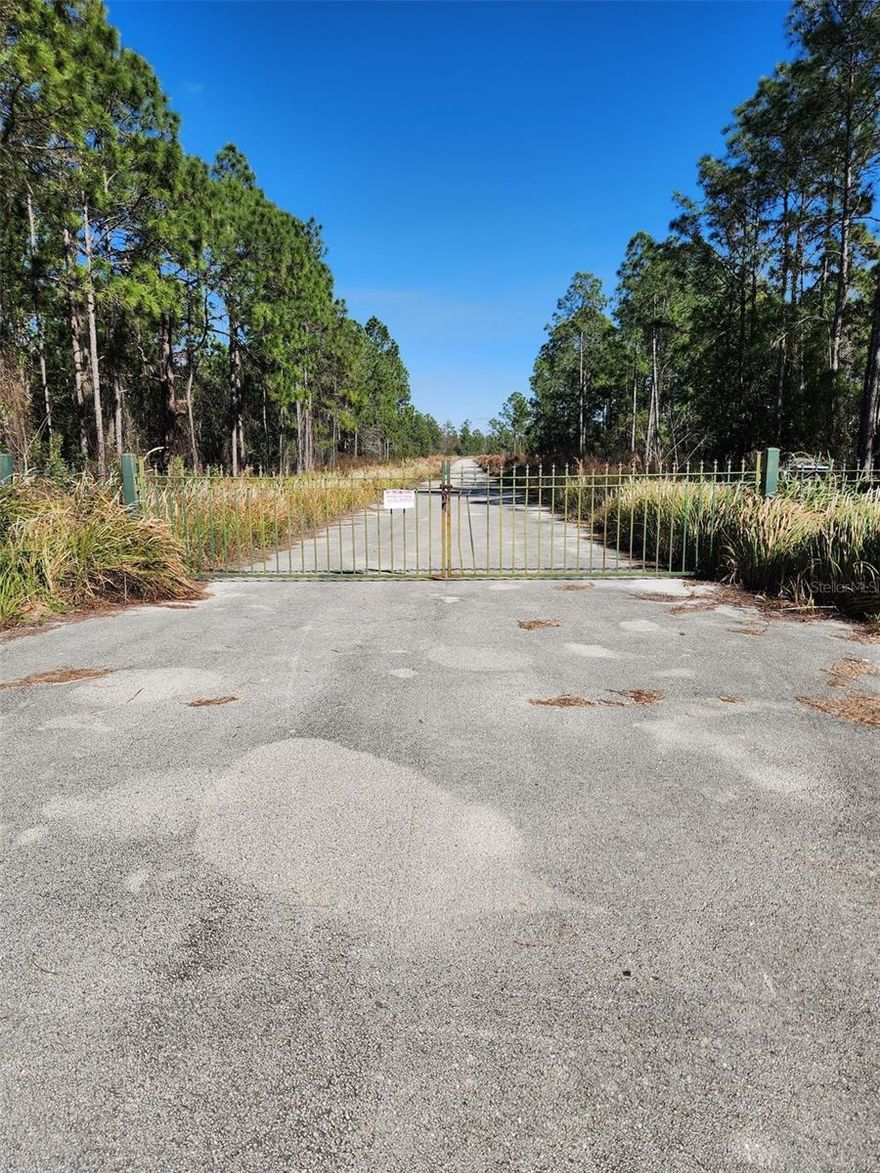 Lender financing is available! Exceptional 2.1721-acre parcel on a peaceful cul-de-sac location in Lake Caloosa Landing. Ideal for your dream home, surrounded by nature and tranquility. Conveniently situated close to Crooked Lake and just minutes from shopping and restaurants in Avon Park Lake Wales. Don't miss this opportunity!