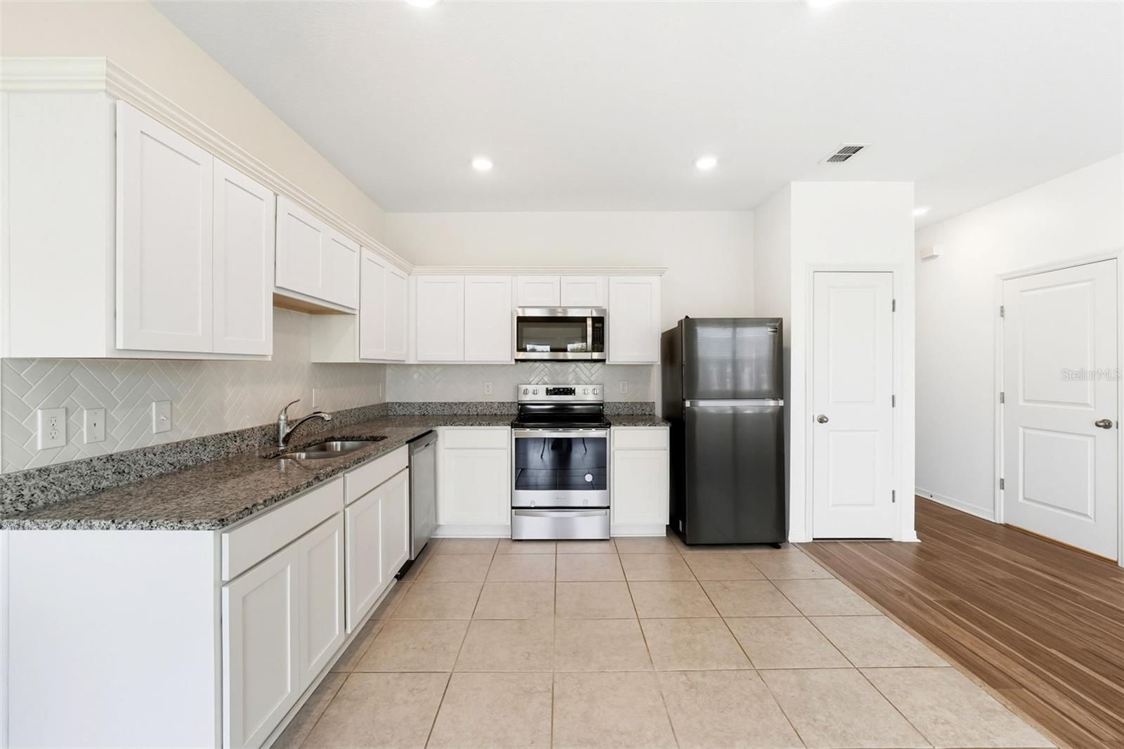 MADISON PLACE PH 2 - Residential