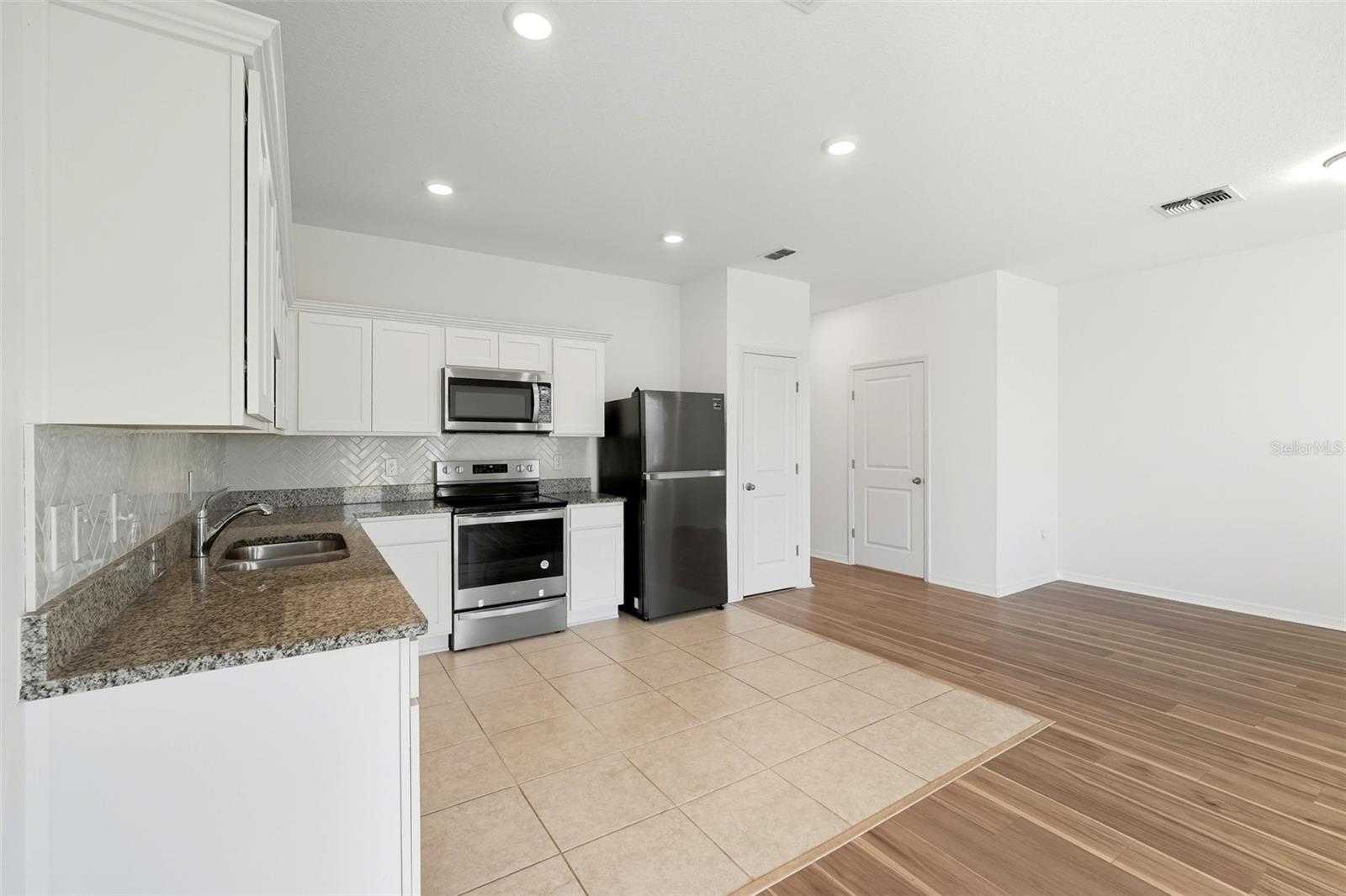MADISON PLACE PH 2 - Residential