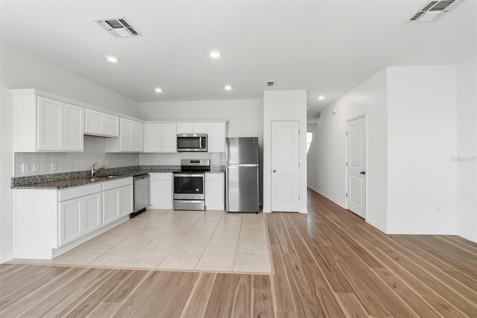 MADISON PLACE PH 2 - Residential