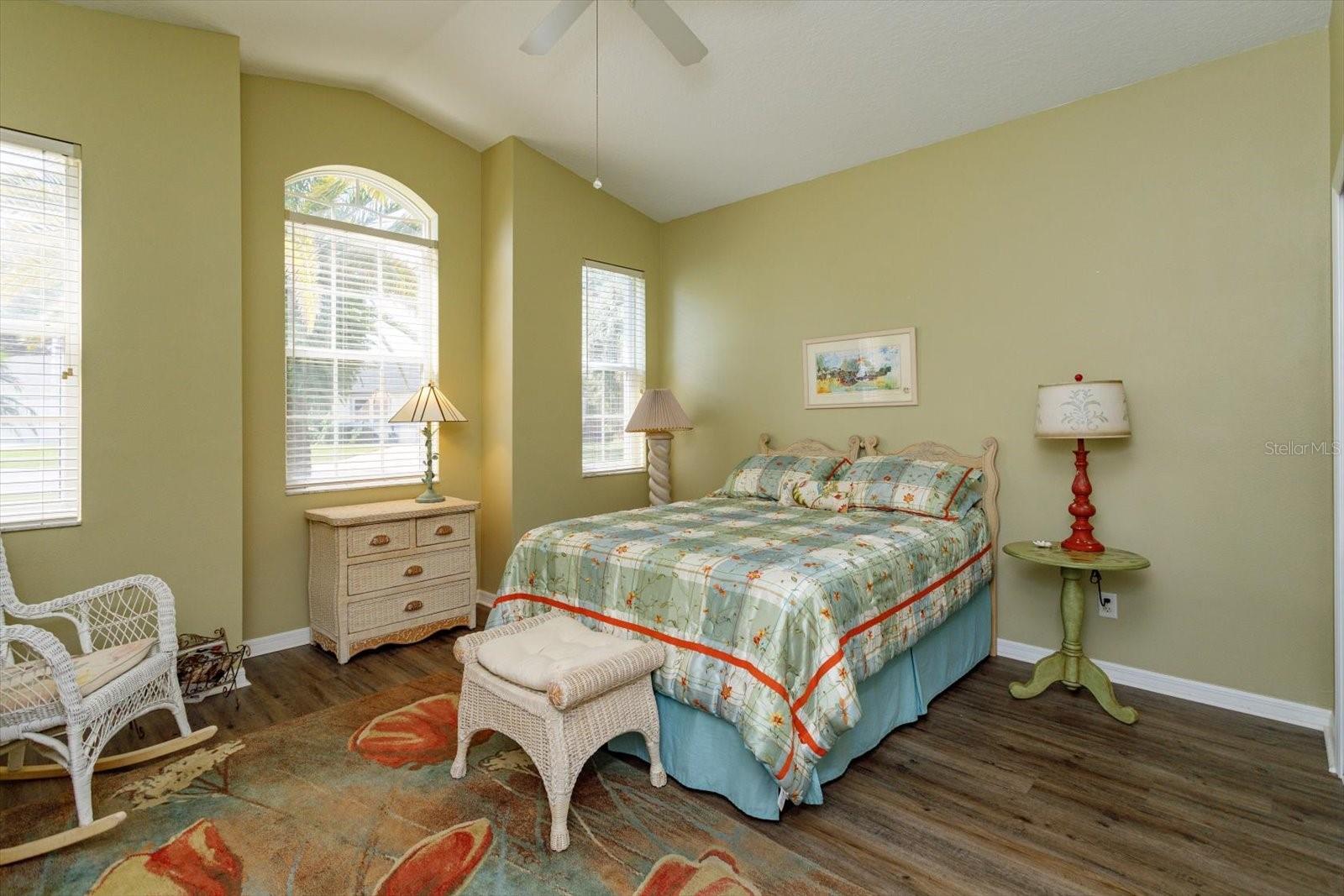 ROYAL HIGHLANDS - Residential