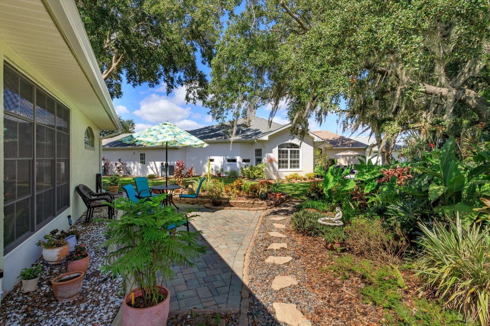 ROYAL HIGHLANDS - Residential