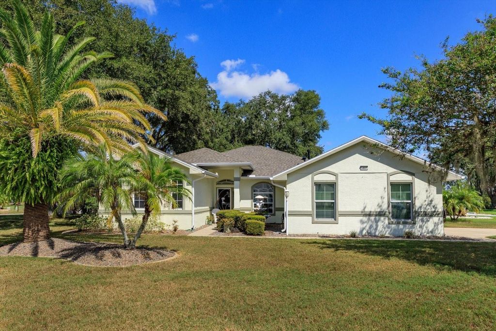 Photo of 5401 Essex Court, Leesburg, FL 34748 (MLS # G5102657)