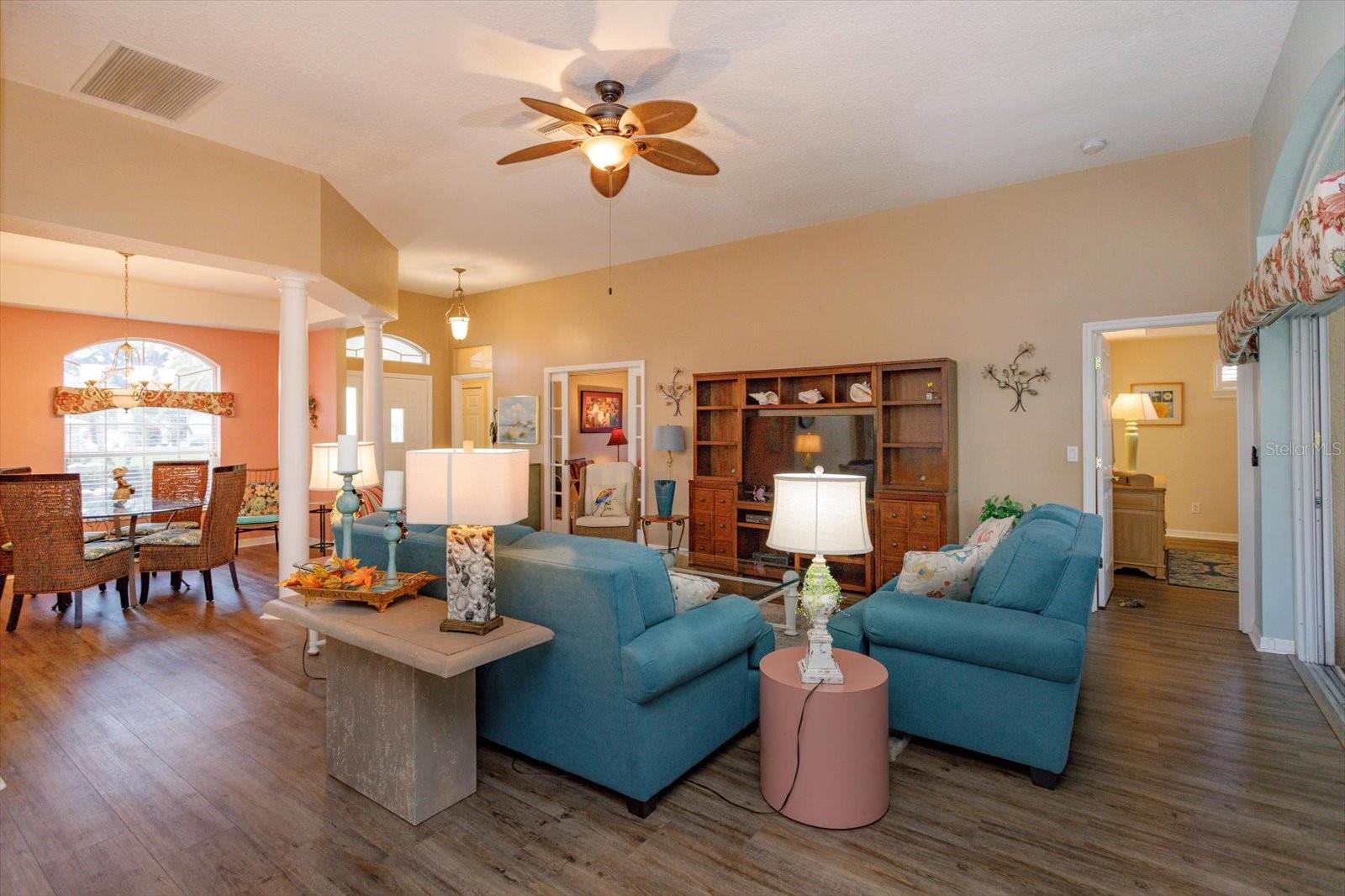 ROYAL HIGHLANDS - Residential