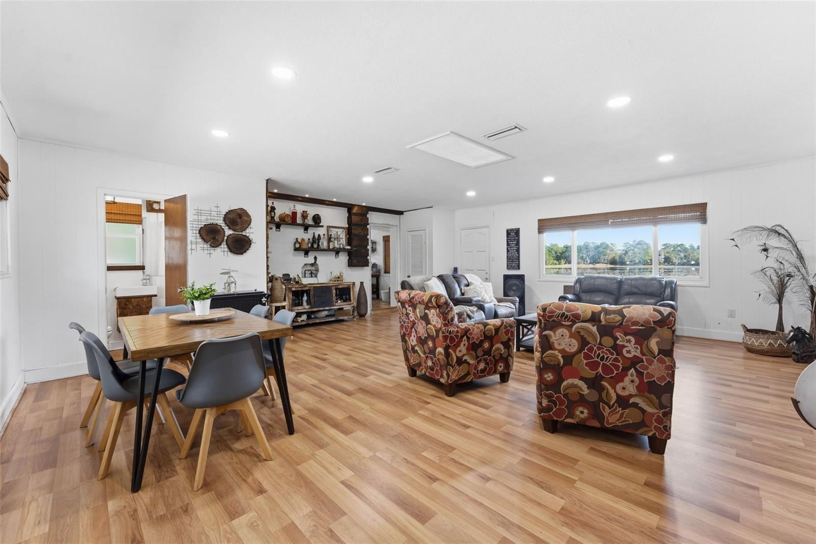 CHAIN O LAKES - Residential