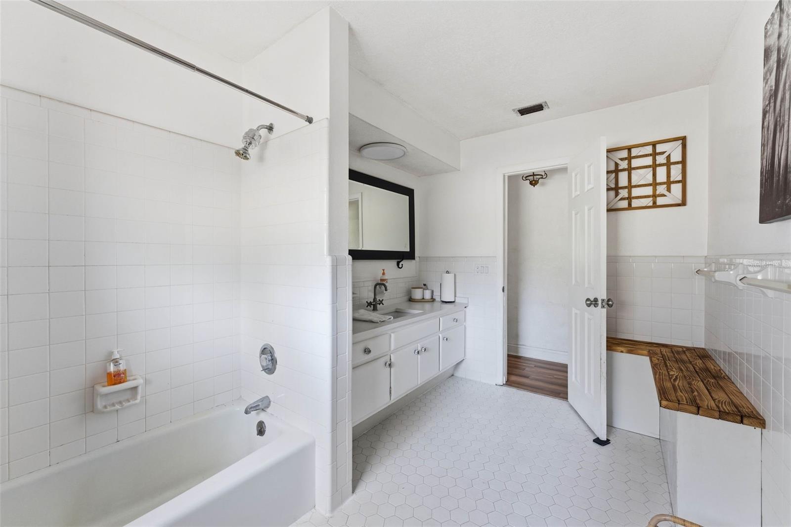 CHAIN O LAKES - Residential