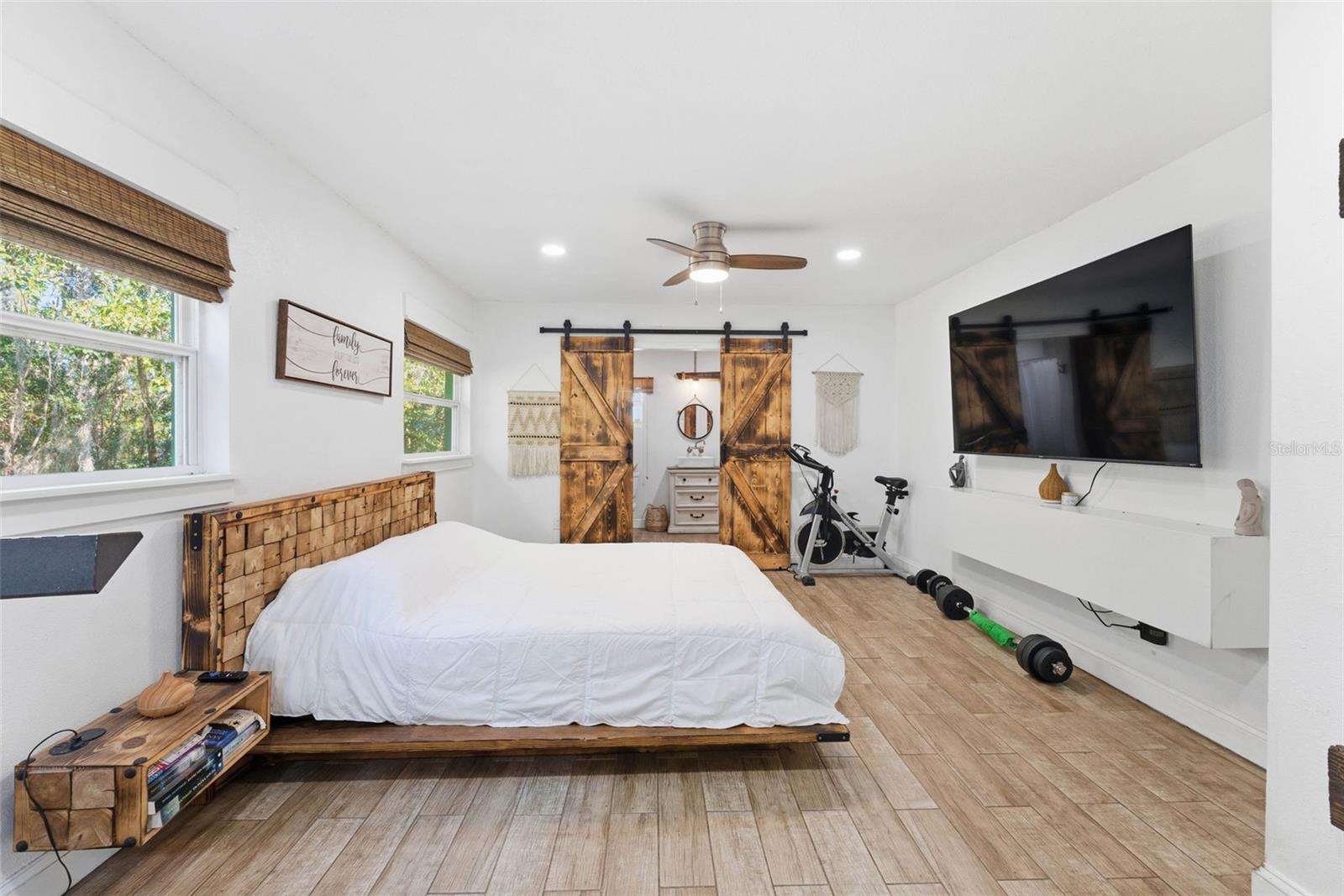 CHAIN O LAKES - Residential