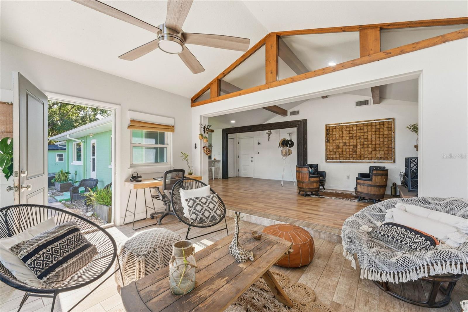 CHAIN O LAKES - Residential