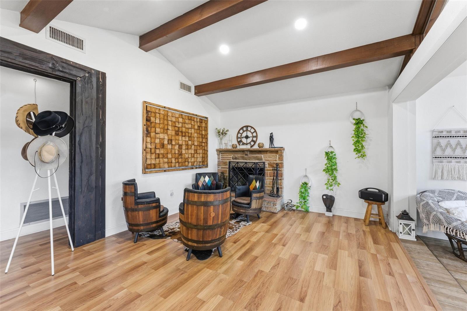 CHAIN O LAKES - Residential