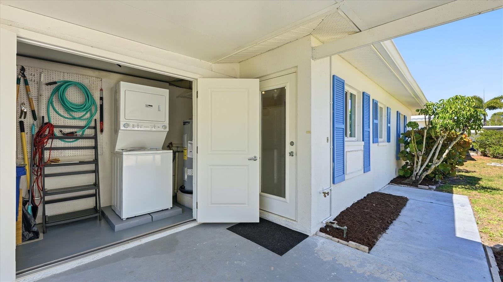 FAIRWINDS VILLAGE - Residential