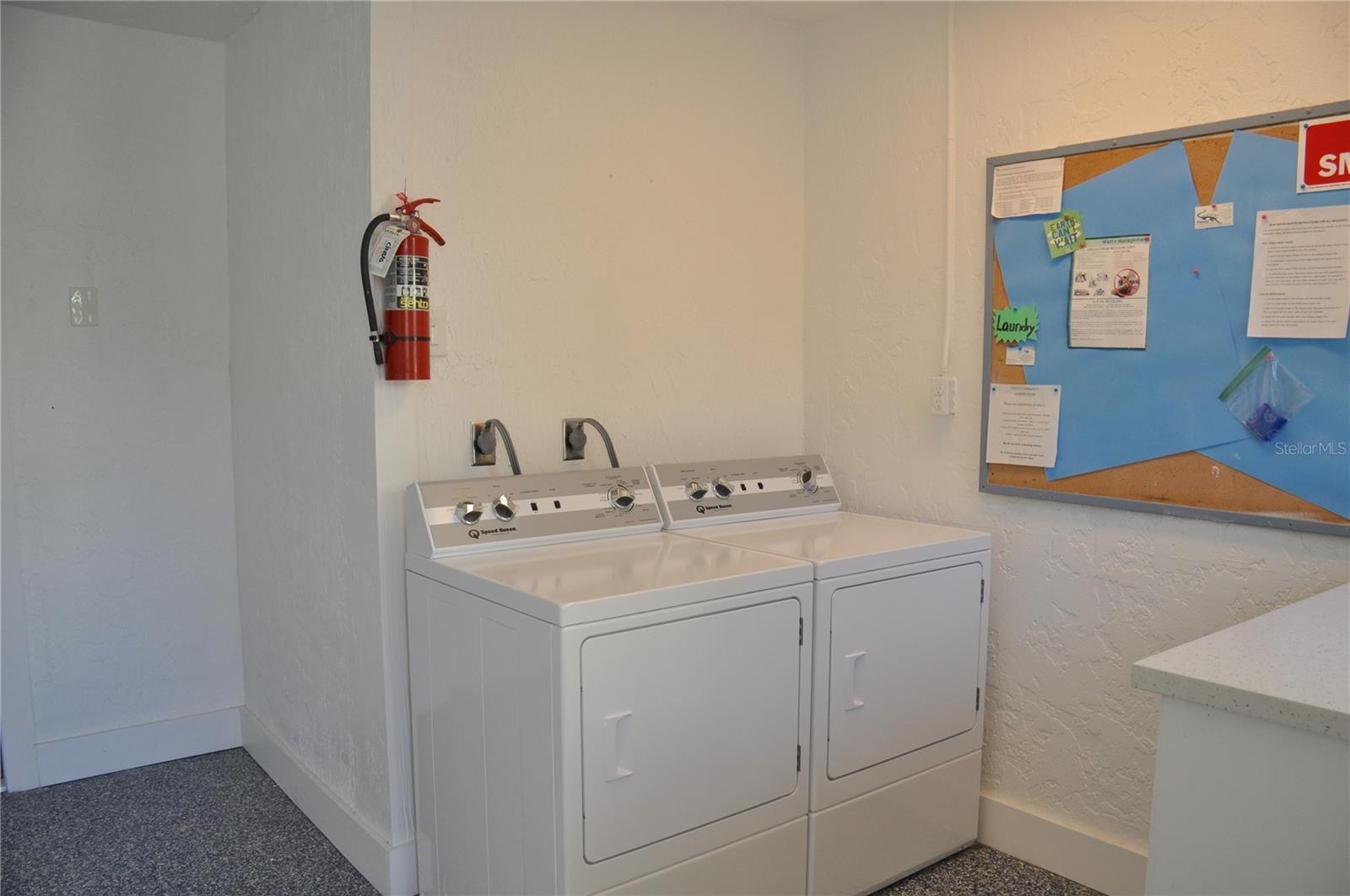 CHARLOTTE BAY VILLAS BLDG 01 - Residential