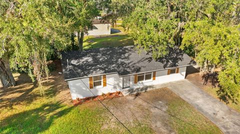 A home in LAKELAND