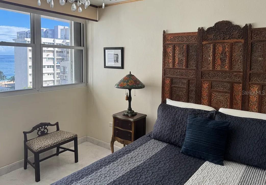 KINGS COURT 76 CONDOMINIUM - Residential Lease