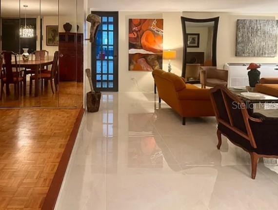 KINGS COURT 76 CONDOMINIUM - Residential Lease