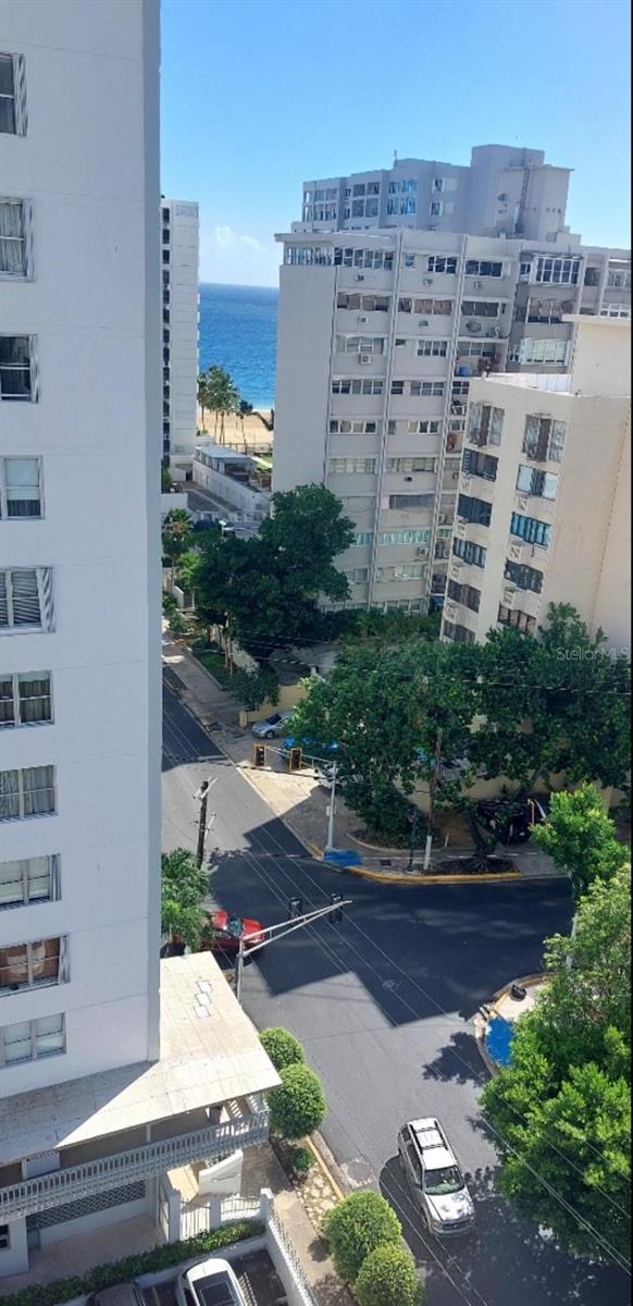 KINGS COURT 76 CONDOMINIUM - Residential Lease