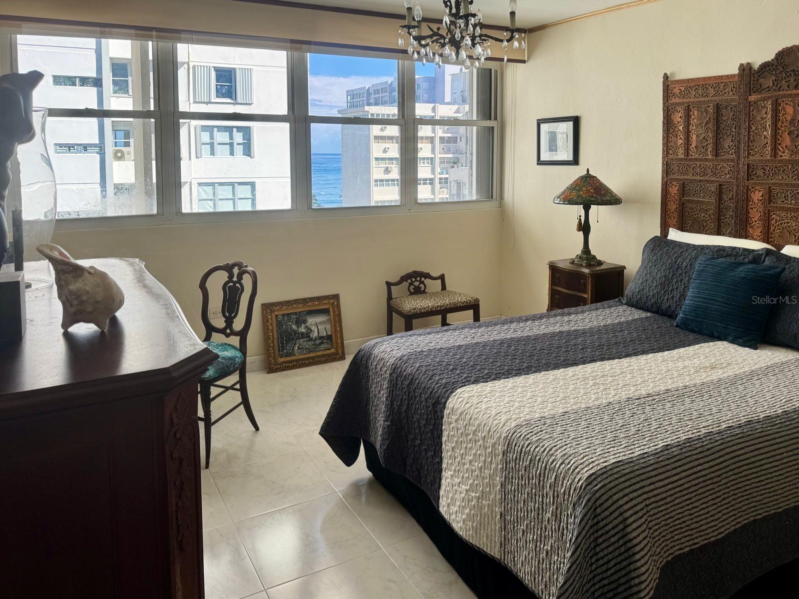 KINGS COURT 76 CONDOMINIUM - Residential Lease