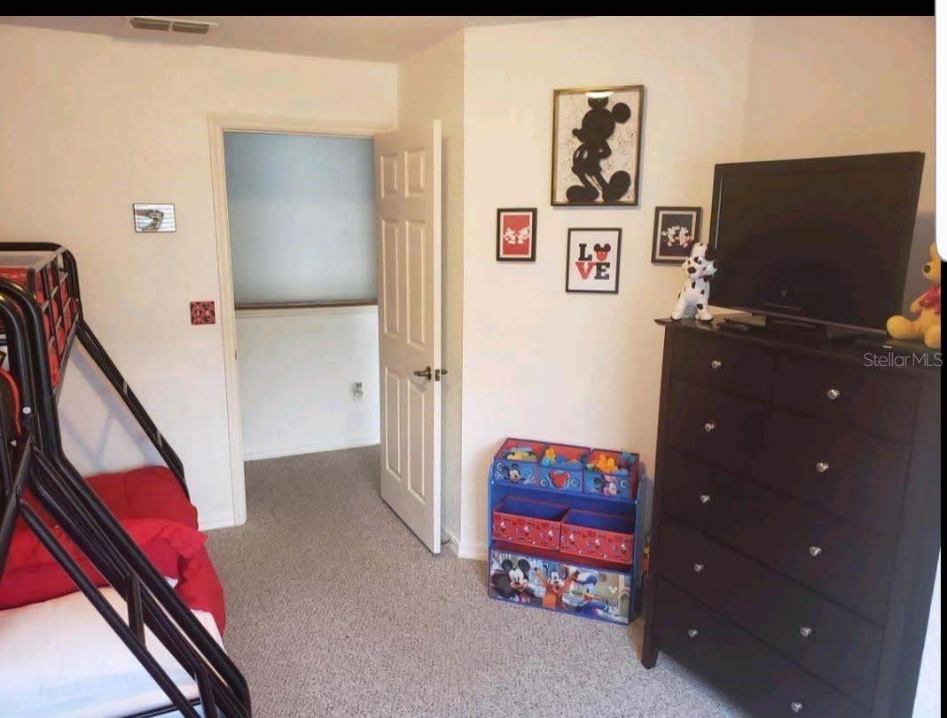 VILLAS AT SEVEN DWARFS LANE CONDO CB 11 PGS 144-15 - Residential