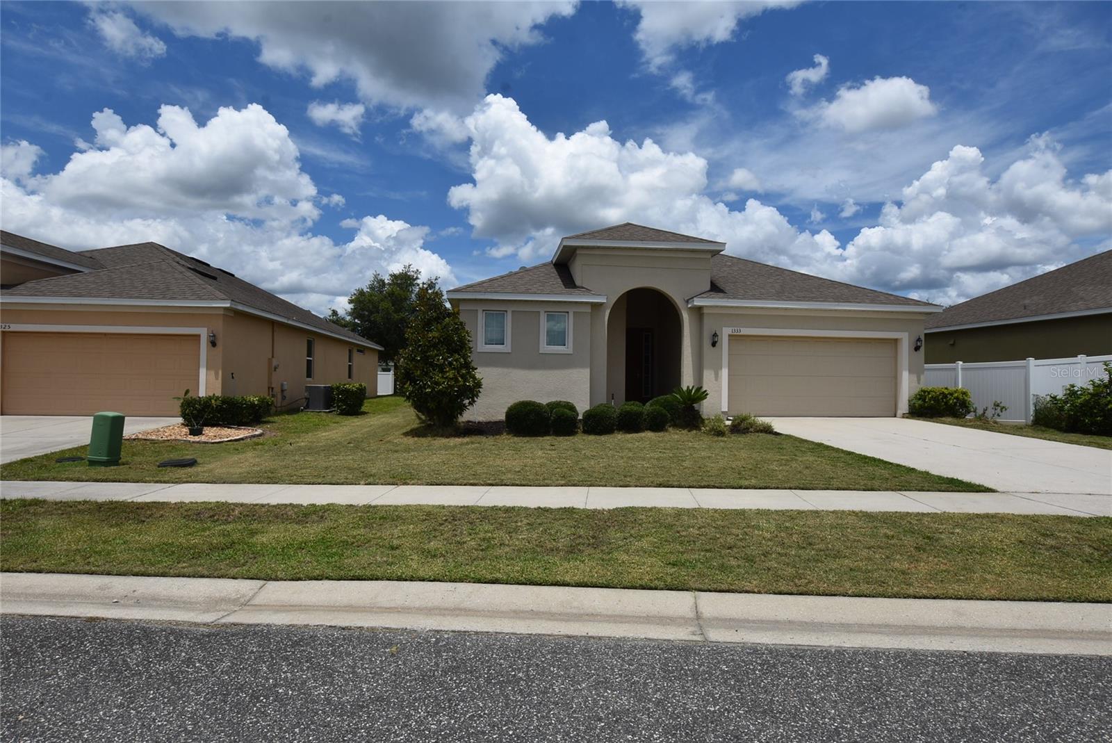 This one story house built by Park Square Homes the Walton Model, 4 bedroom 2 bath, kitchen with Granite counter top and kitchen Island, appliances, spacious walk-in pantry, wall-to-wall ceramic floors, all bedrooms are carpeted, inside laundry, family room and dining area open to kitchen, covered and screened lanai , double garage with electric opener, partially fenced. The Property is located in the Summer view Community, minutes to Historic and shopping district of the Beautiful City of Mount Dora, US Hwy 441