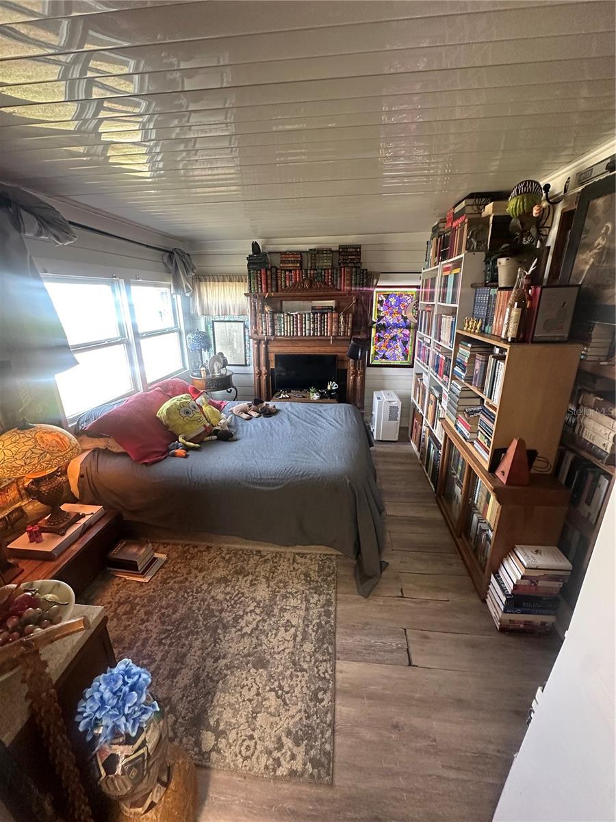 CASA LOMA MOBILEHOME - Residential