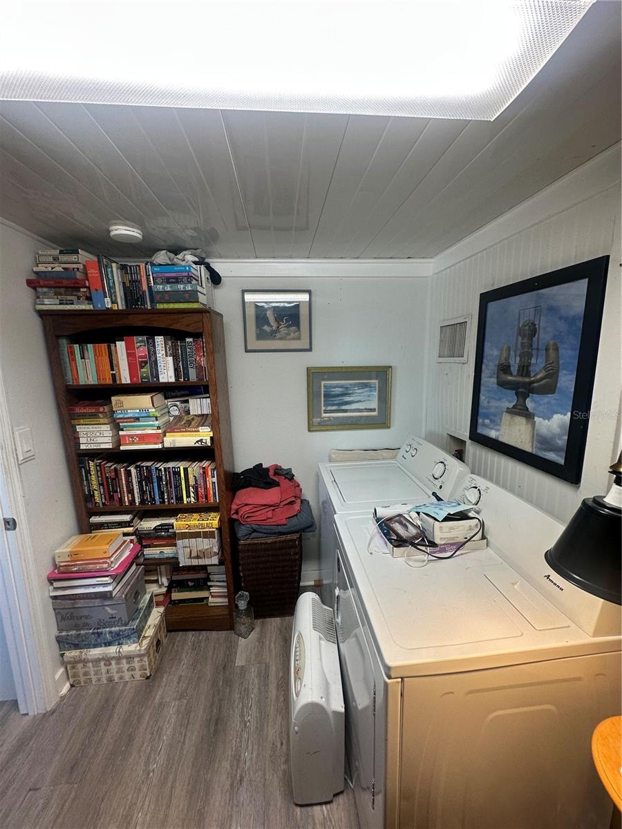 CASA LOMA MOBILEHOME - Residential