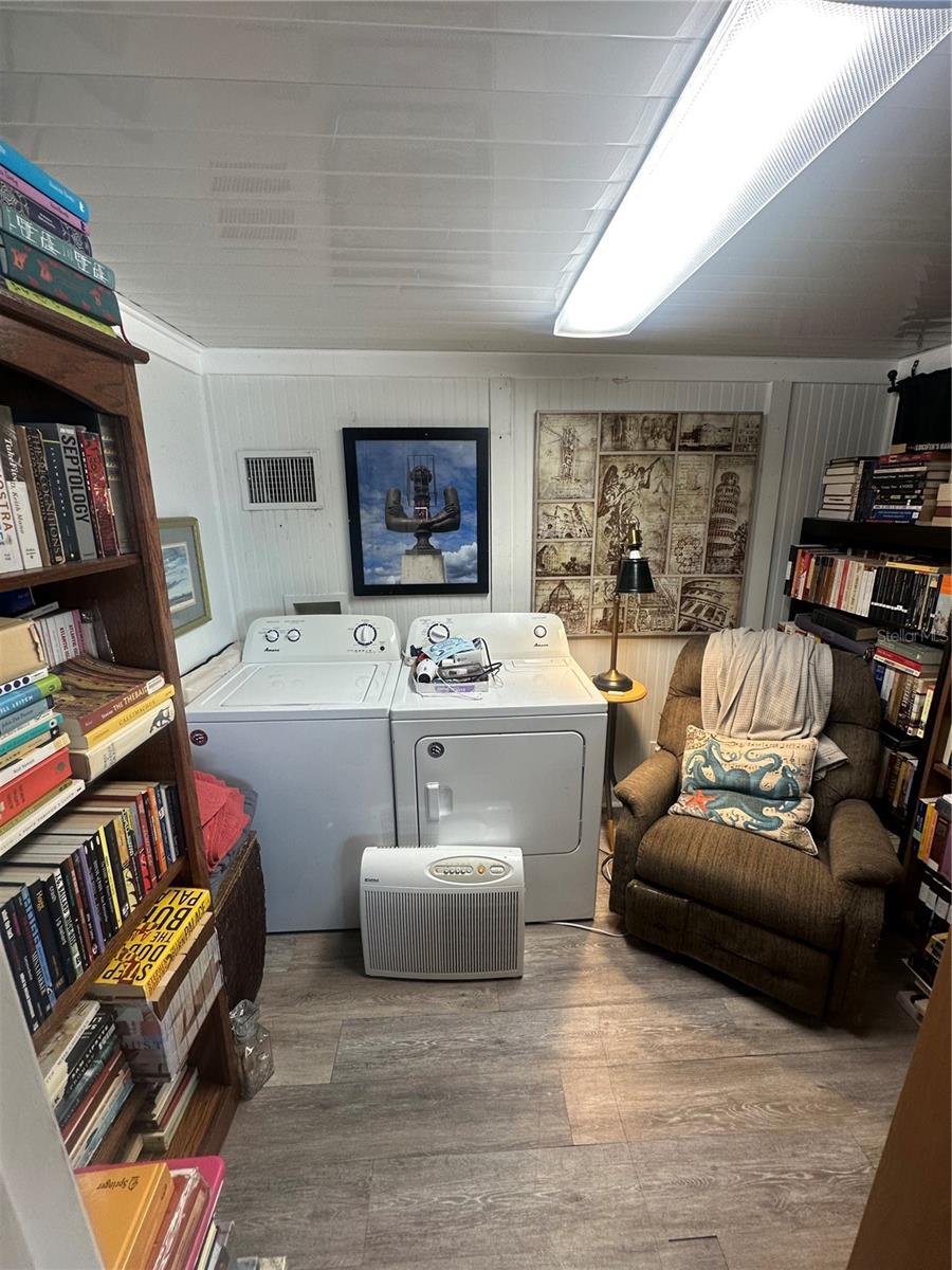 CASA LOMA MOBILEHOME - Residential