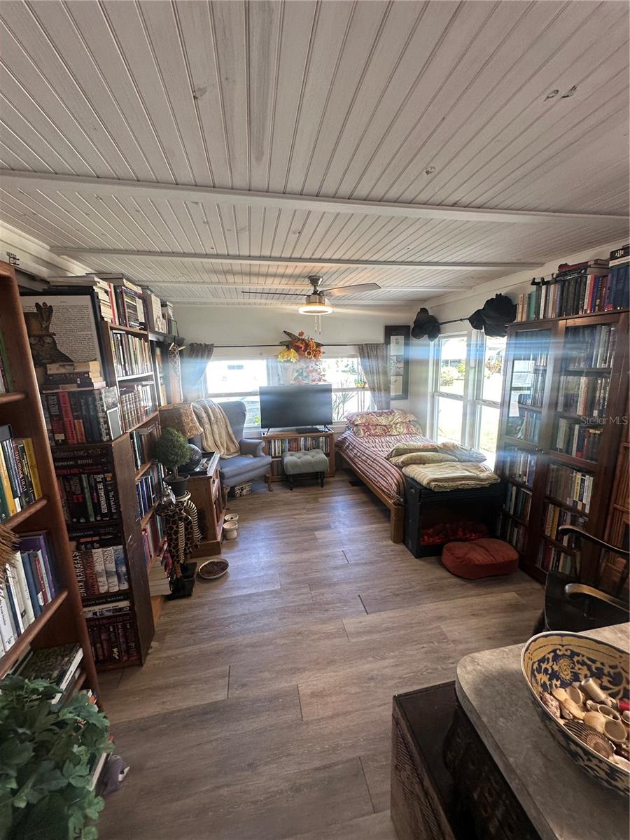 CASA LOMA MOBILEHOME - Residential