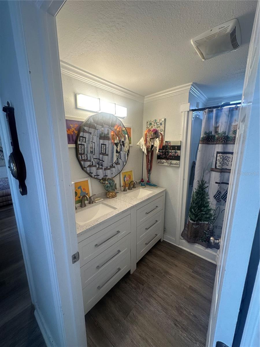 CASA LOMA MOBILEHOME - Residential