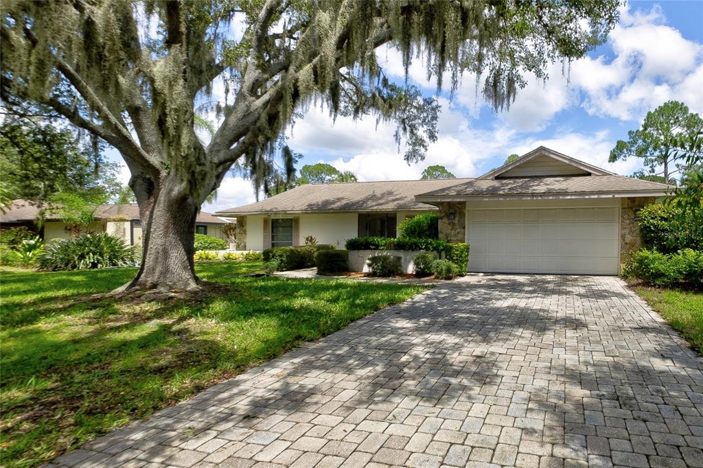Photo of 5115 Everwood Run, Sarasota, FL 34235 (MLS # A4701589)