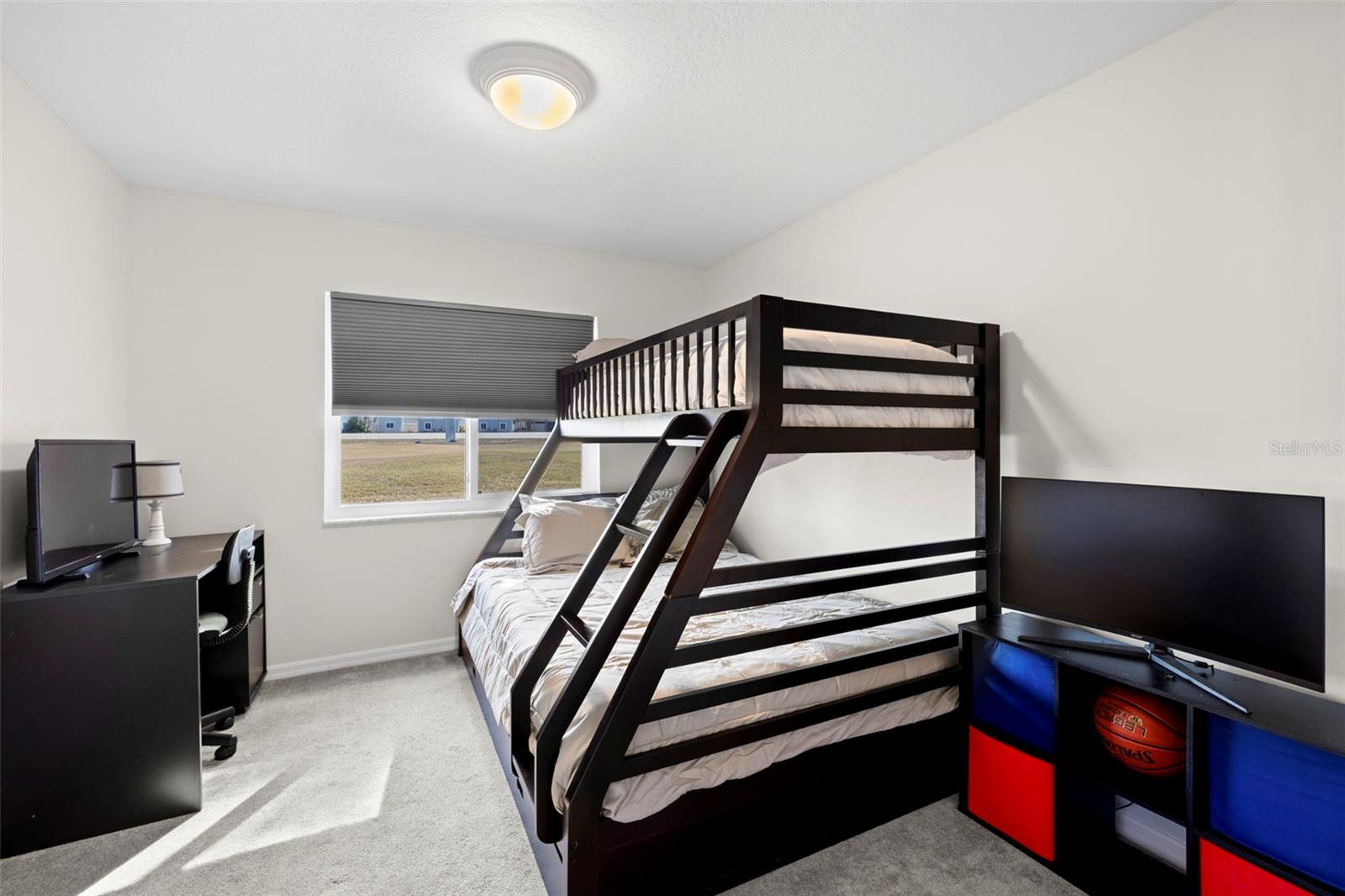 SILVER OAKS PH 01 - Residential