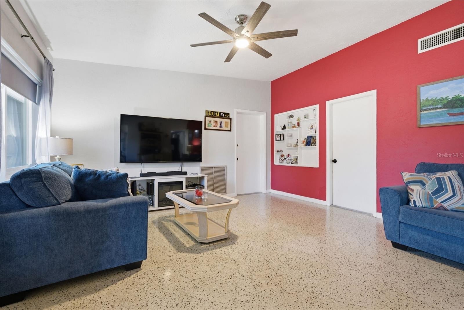 ORANGE ESTATES OF ST PETE 1ST ADD - Residential