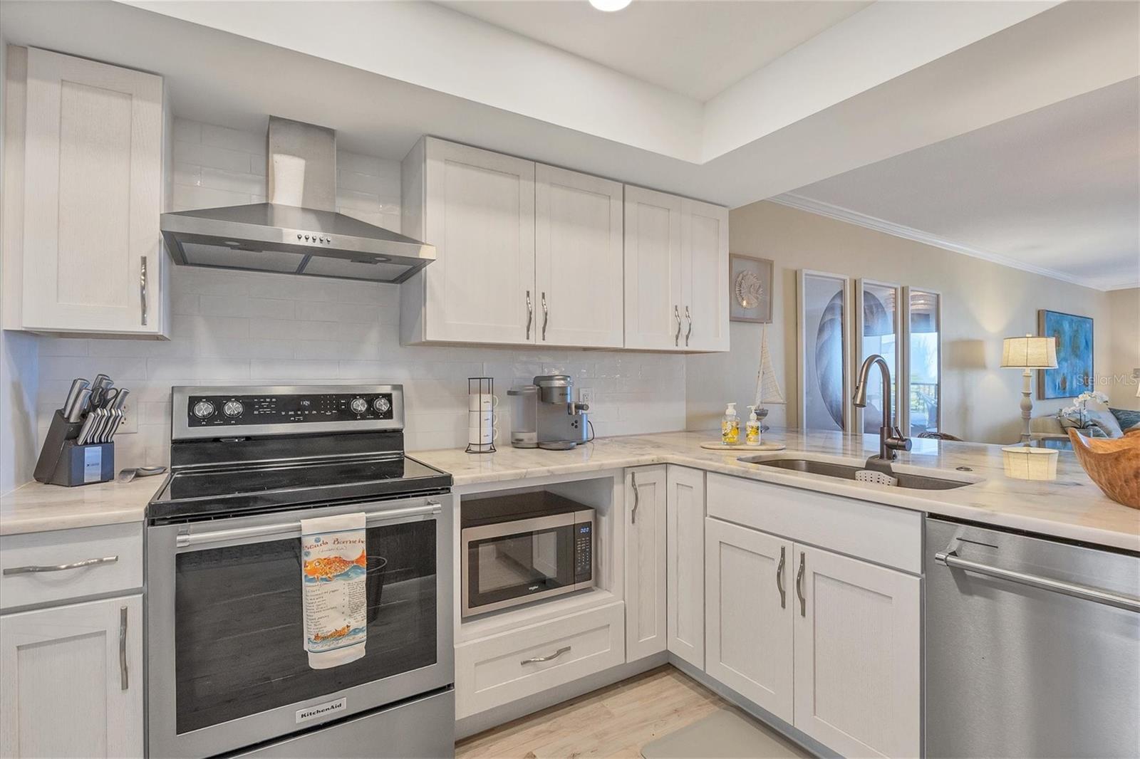 SEA OATS BLDG B - Residential