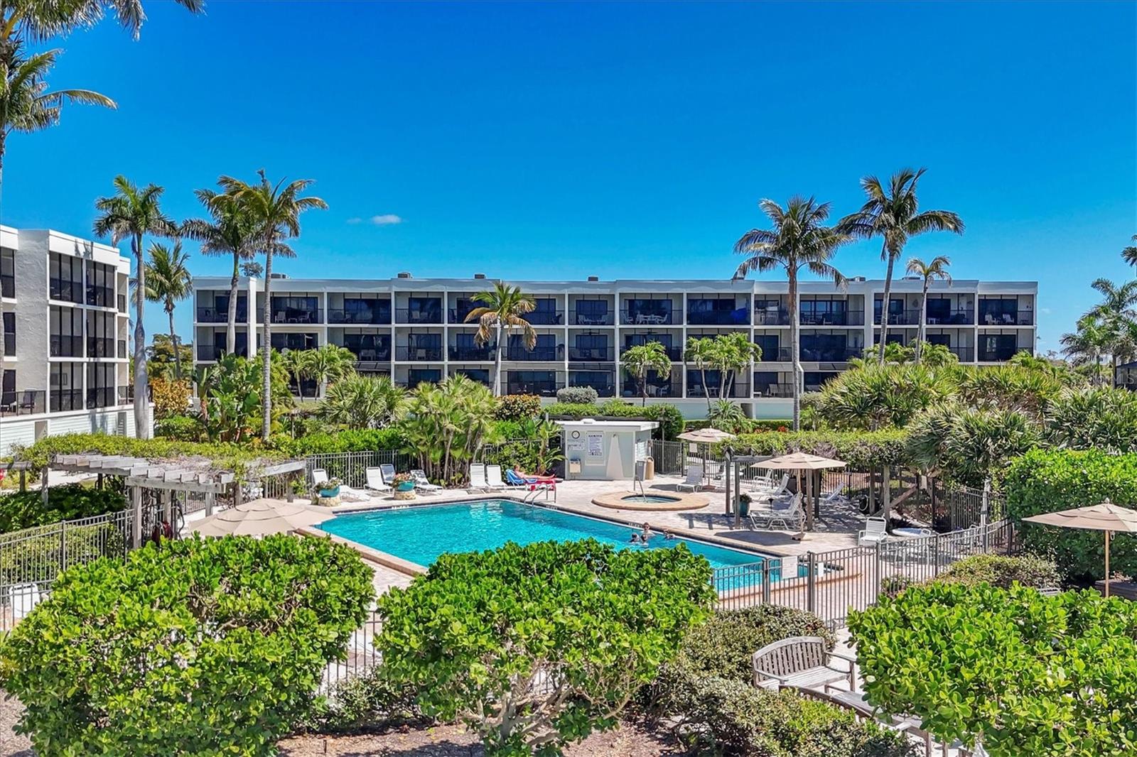 SEA OATS BLDG B - Residential