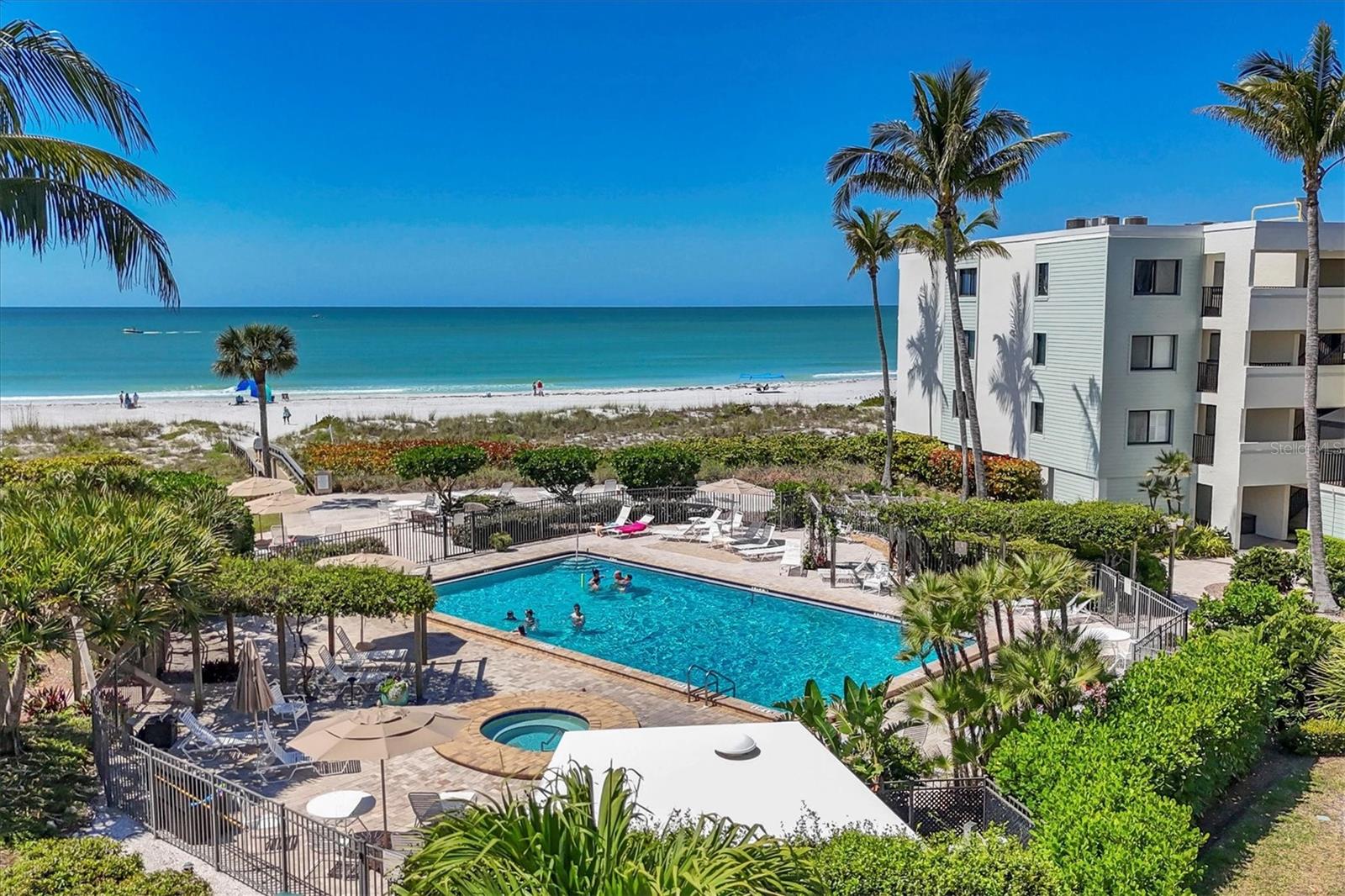 SEA OATS BLDG B - Residential