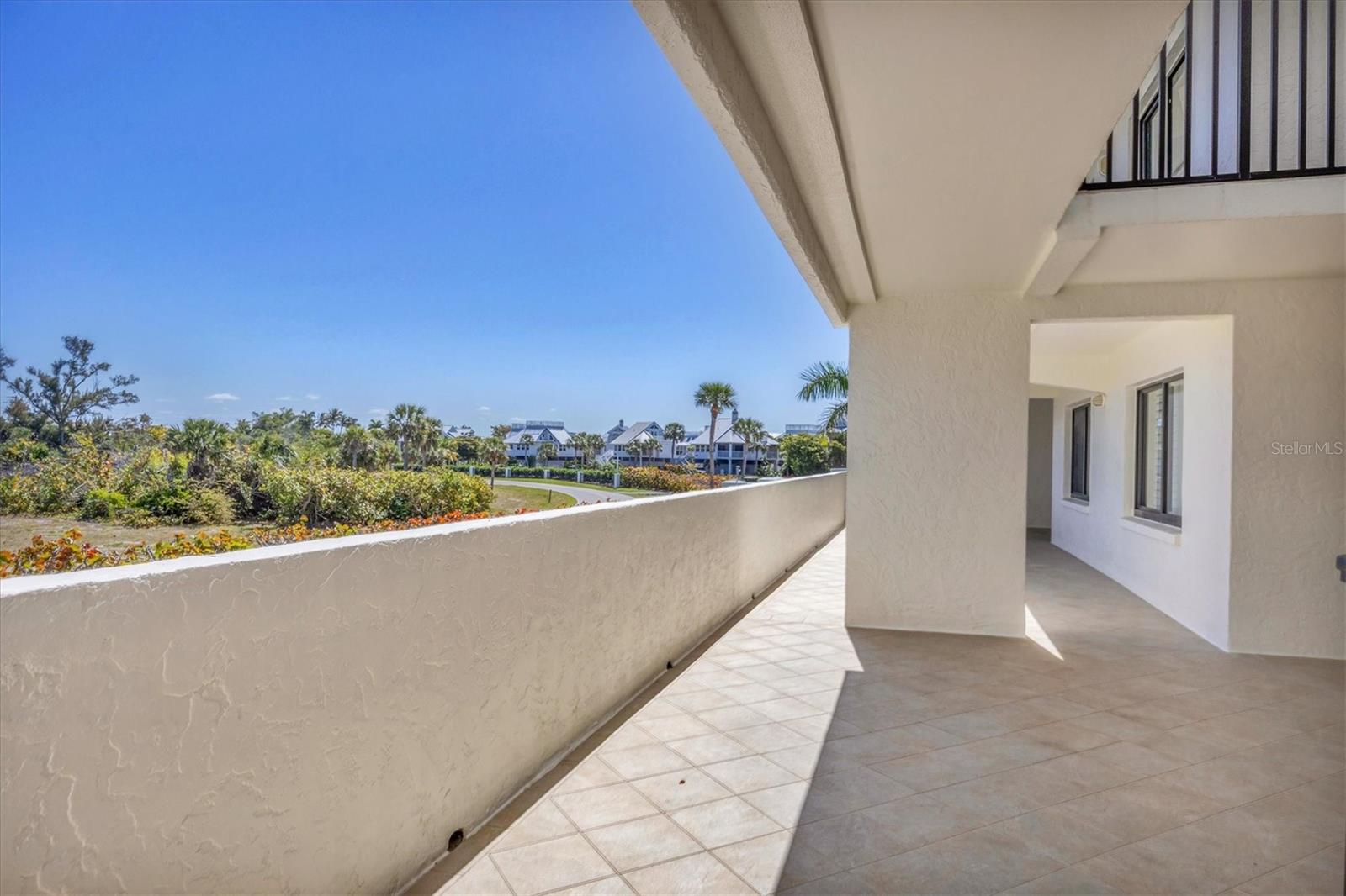 SEA OATS BLDG B - Residential