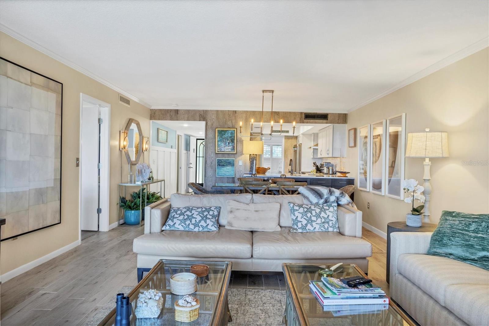 SEA OATS BLDG B - Residential