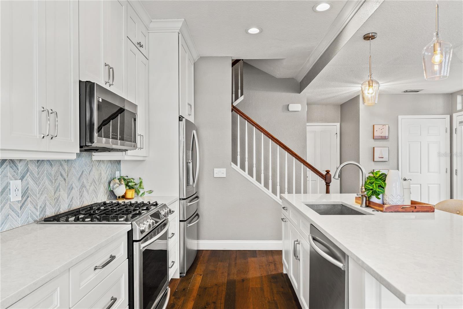 BAYSHORE WALK A CONDO - Residential