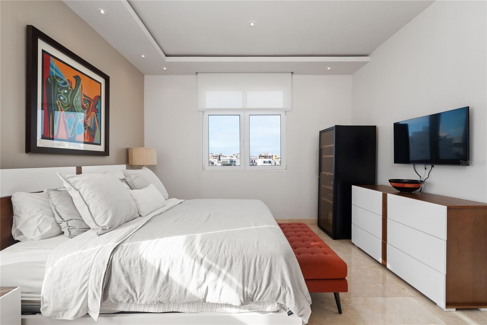 HARBOR PLAZA - Residential