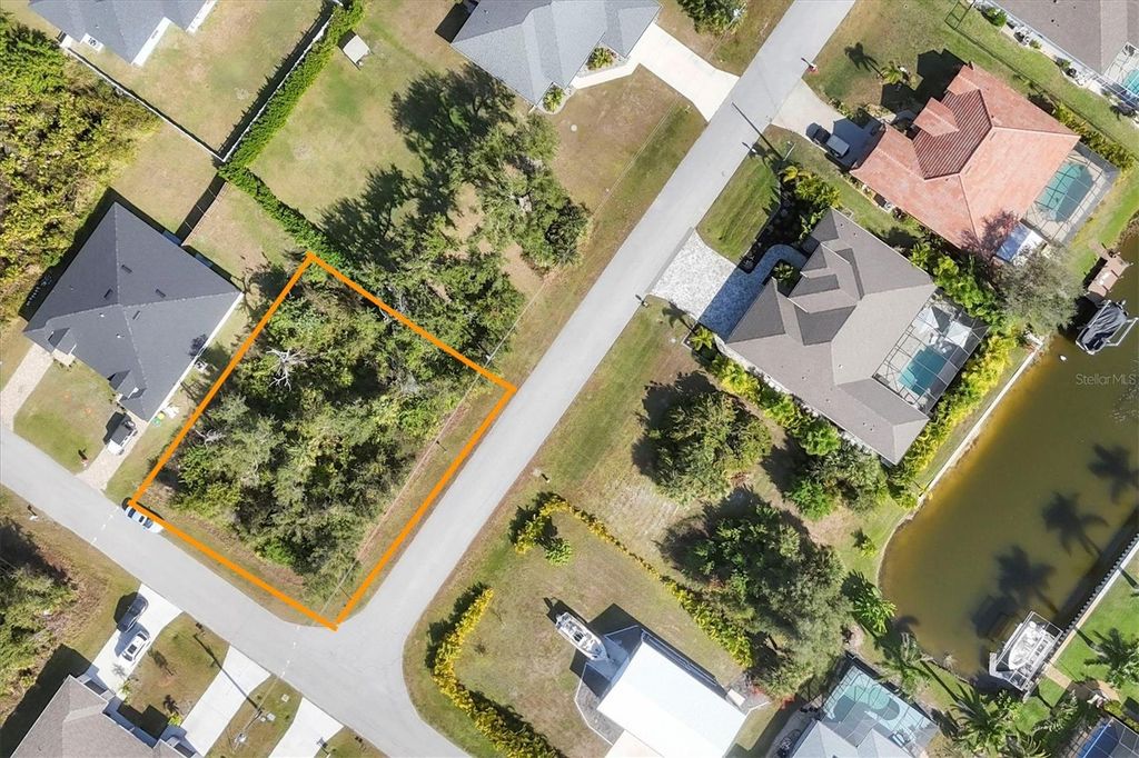 Photo of 13445 Amaryllis Circle, Port Charlotte, FL 33981 (MLS # D6146624)