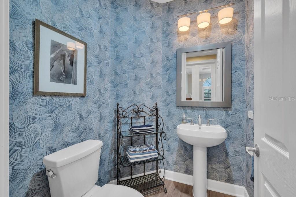 FISH HAWK TRAILS - Residential