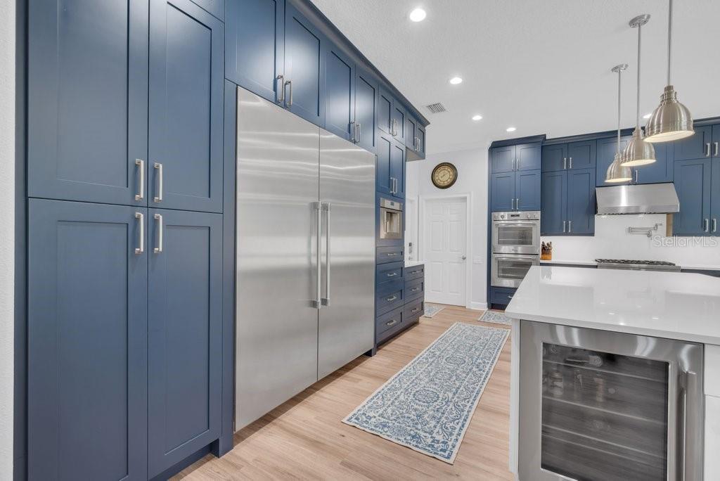 FISH HAWK TRAILS - Residential