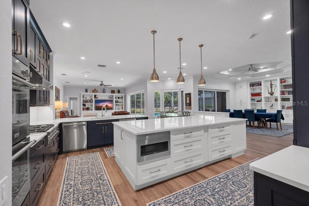 FISH HAWK TRAILS - Residential