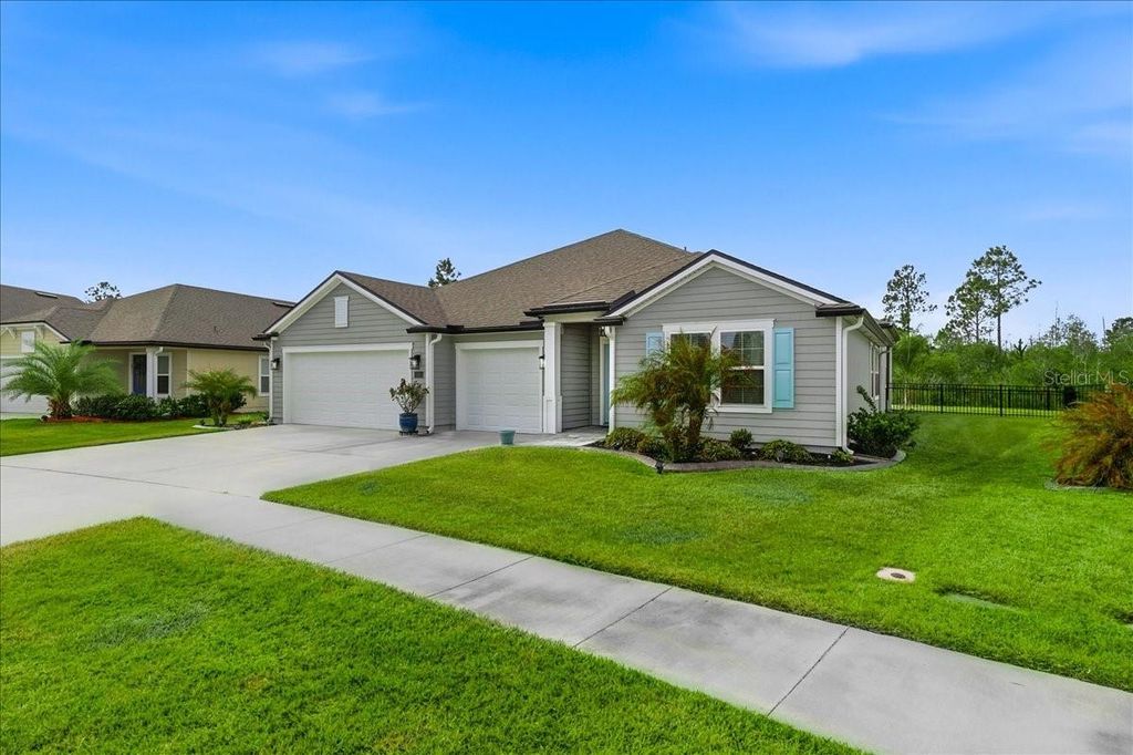 Photo of 58 Lumber Jack Trail, Palm Coast, FL 32137 (MLS # FC315645)